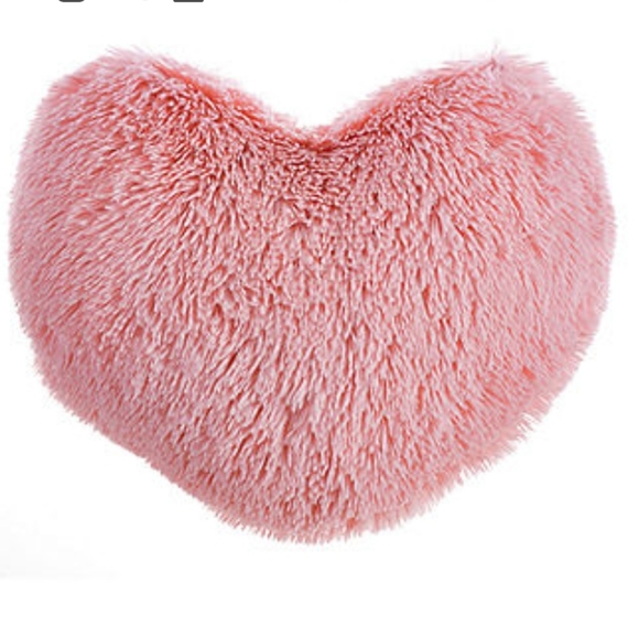 Frank & Lulu Light Pink Shaggy Faux Fur Heart Shapef Throw Pillow - Picture 4 of 7